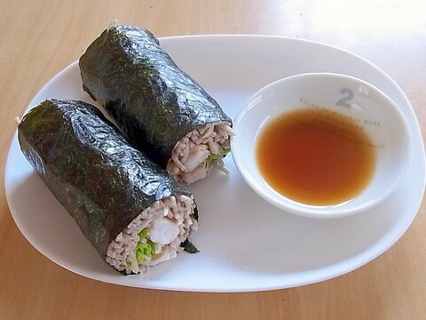 えびとセロリのそばロール